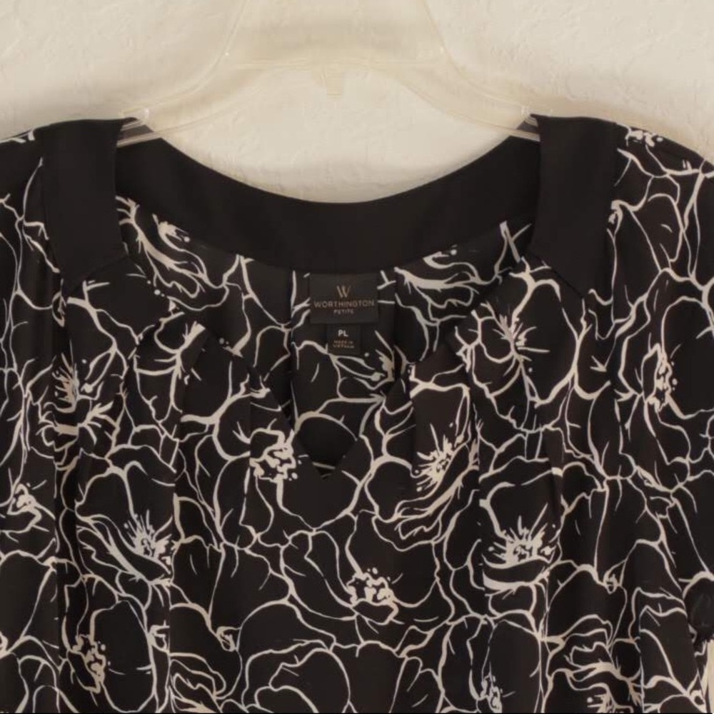 Short sleeve blouse - Picture 3 of 4